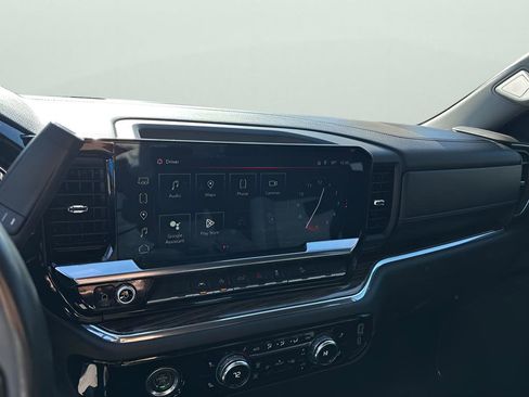 Used 2024 GMC Sierra 1500 Elevation w/ LPO, Elevation Black Package image 34