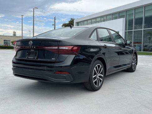 New 2025 Volkswagen Jetta SE image 7