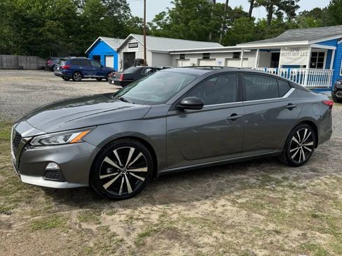 Used 2021 Nissan Altima 2.5 SR w/ SR Premium Package FWD image 5