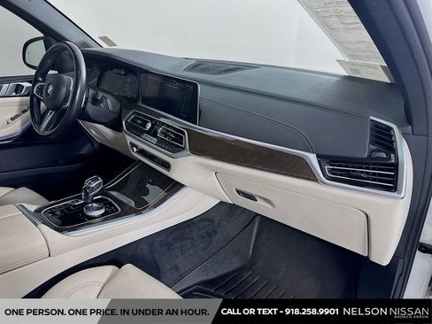 Used 2022 BMW X5 xDrive40i w/ M Sport Package AWD/4WD image 30