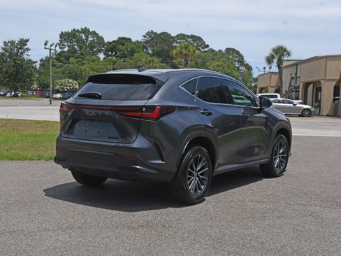 Used 2025 Lexus NX 250 FWD w/ Premium Package image 4