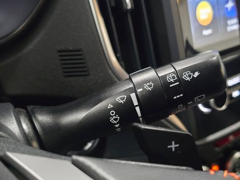 Used 2019 Subaru Crosstrek 2.0i Limited w/ Moonroof Package w/Navigation image 39