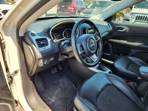 Certified 2018 Jeep Compass Latitude w/ Popular Equipment Group image 13