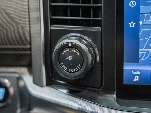 Certified 2022 Ford F150 Platinum w/ FX4 Off-Road Package image 32