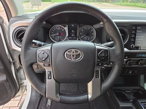 Used 2023 Toyota Tacoma SR5 w/ Technology Package AWD/4WD image 28