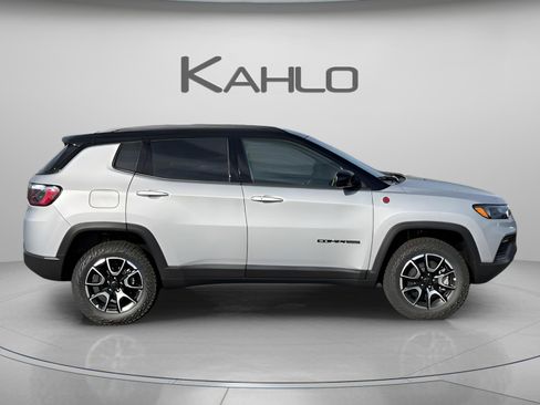 New 2026 Jeep Compass Trailhawk image 5