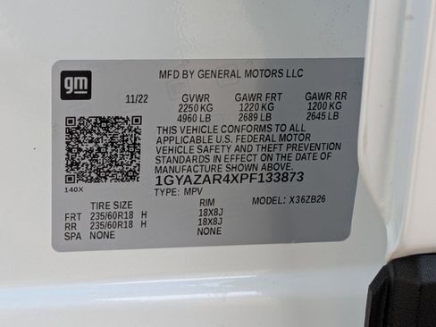 Used 2023 Cadillac XT4 Luxury w/ Driver Awareness Package image 23