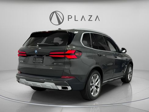 New 2026 BMW X5 xDrive50e image 5