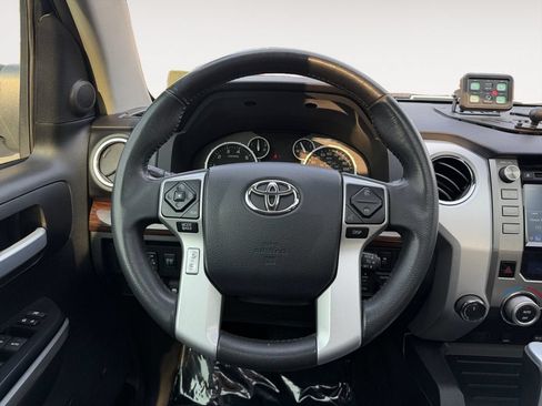 Used 2017 Toyota Tundra Limited w/ Limited Premium Package AWD/4WD image 13