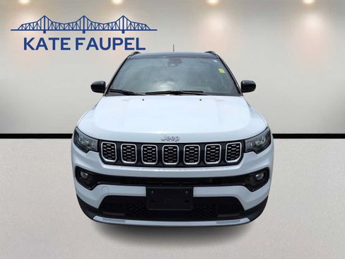 Used 2025 Jeep Compass Limited AWD/4WD image 2