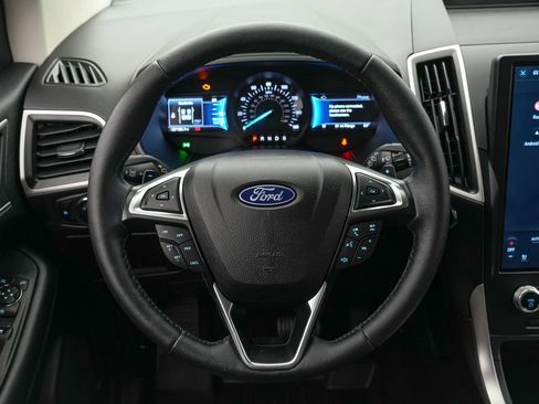 Certified 2023 Ford Edge SEL w/ Convenience Package AWD/4WD image 13