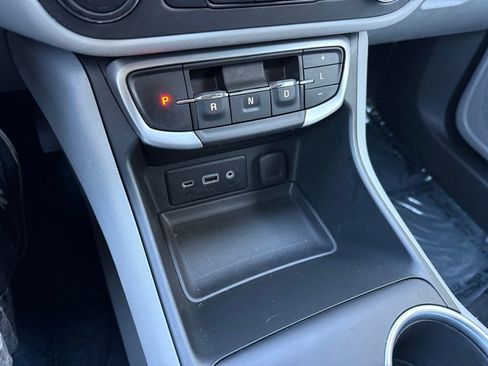 Used 2022 GMC Terrain SLE w/ Driver Convenience Package AWD/4WD image 24