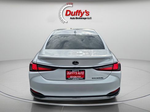 Used 2019 Lexus ES 300h 300h image 18