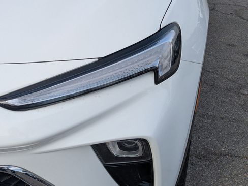 Used 2024 Buick Encore GX Sport Touring image 12