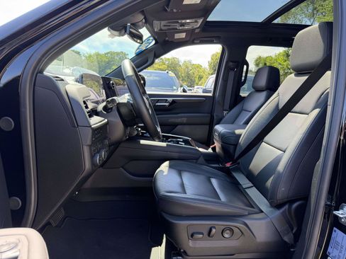 Certified 2025 Chevrolet Tahoe Z71 w/ Z71 Off-Road Package AWD/4WD image 11