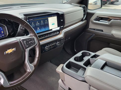 Used 2024 Chevrolet Silverado 1500 LT RWD image 24