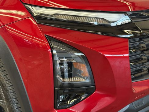 New 2026 Chevrolet Equinox LT AWD/4WD image 3