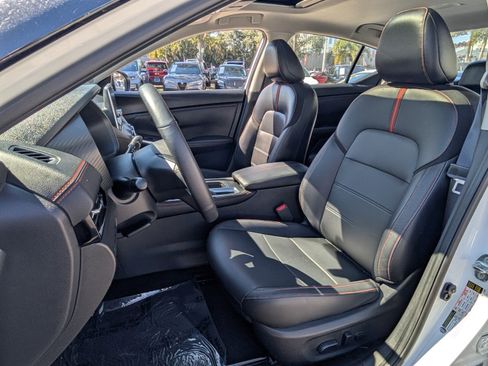 Certified 2024 Nissan Sentra SR w/ SR Premium Package image 10