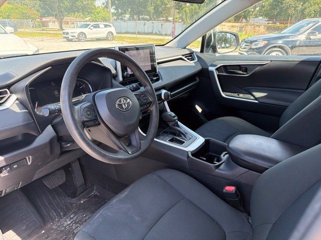 Used 2023 Toyota RAV4 LE FWD image 10