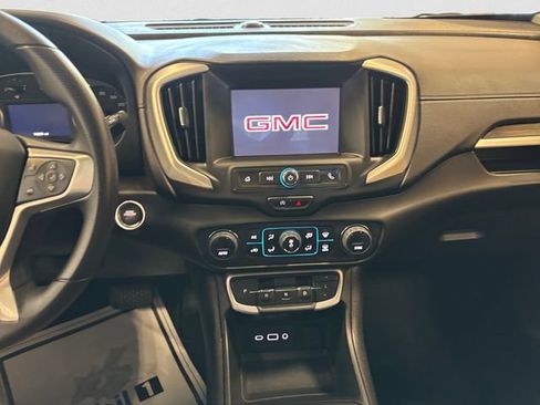 Used 2024 GMC Terrain SLE w/ Driver Convenience Package AWD/4WD image 12