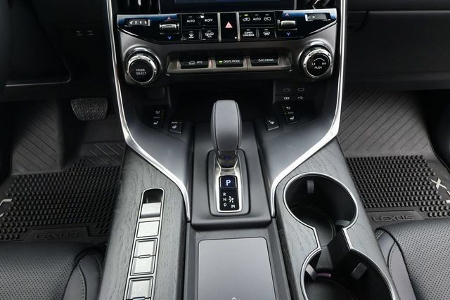 Used 2025 Lexus LX 700h Overtrail AWD/4WD image 8