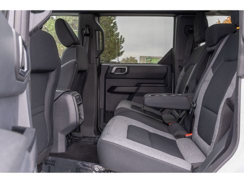 Used 2025 Ford Bronco Big Bend image 13