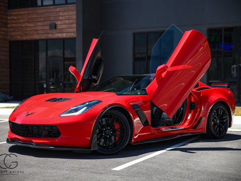 Used 2019 Chevrolet Corvette Z06 RWD image 8