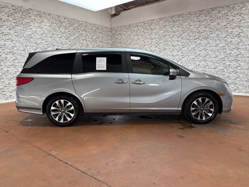 Used 2023 Honda Odyssey EX-L image 9