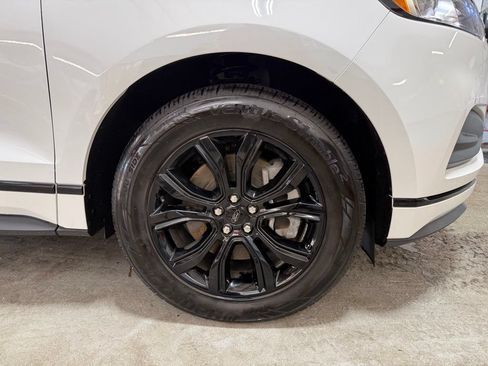 Used 2024 Ford Edge SE w/ Black Appearance Package AWD/4WD image 36