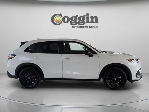 Used 2024 Honda HR-V Sport image 6