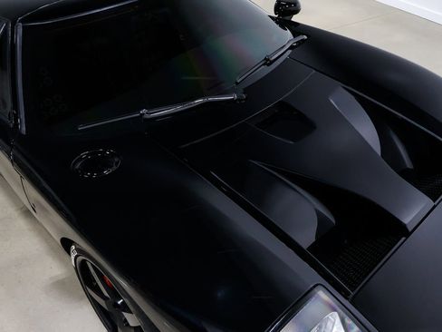 Used 2006 Ford GT RWD image 94