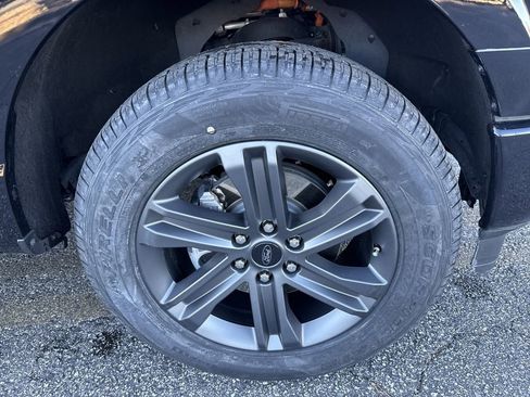 Used 2023 Ford F150 Lariat w/ Equipment Group 502A High image 12