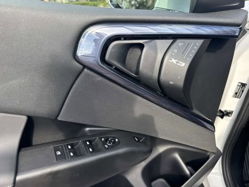 Certified 2025 BMW X3 xDrive30i image 18