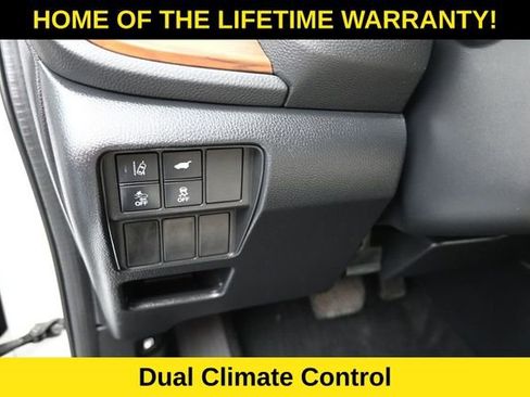 Used 2019 Honda CR-V Touring image 16