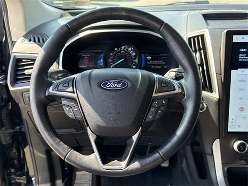 Used 2021 Ford Edge SEL w/ Convenience Package image 19