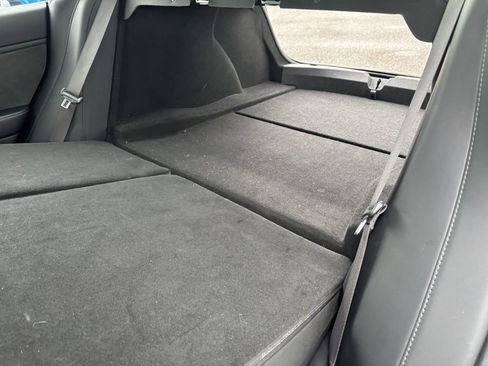 Used 2018 Tesla Model 3 Long Range image 23