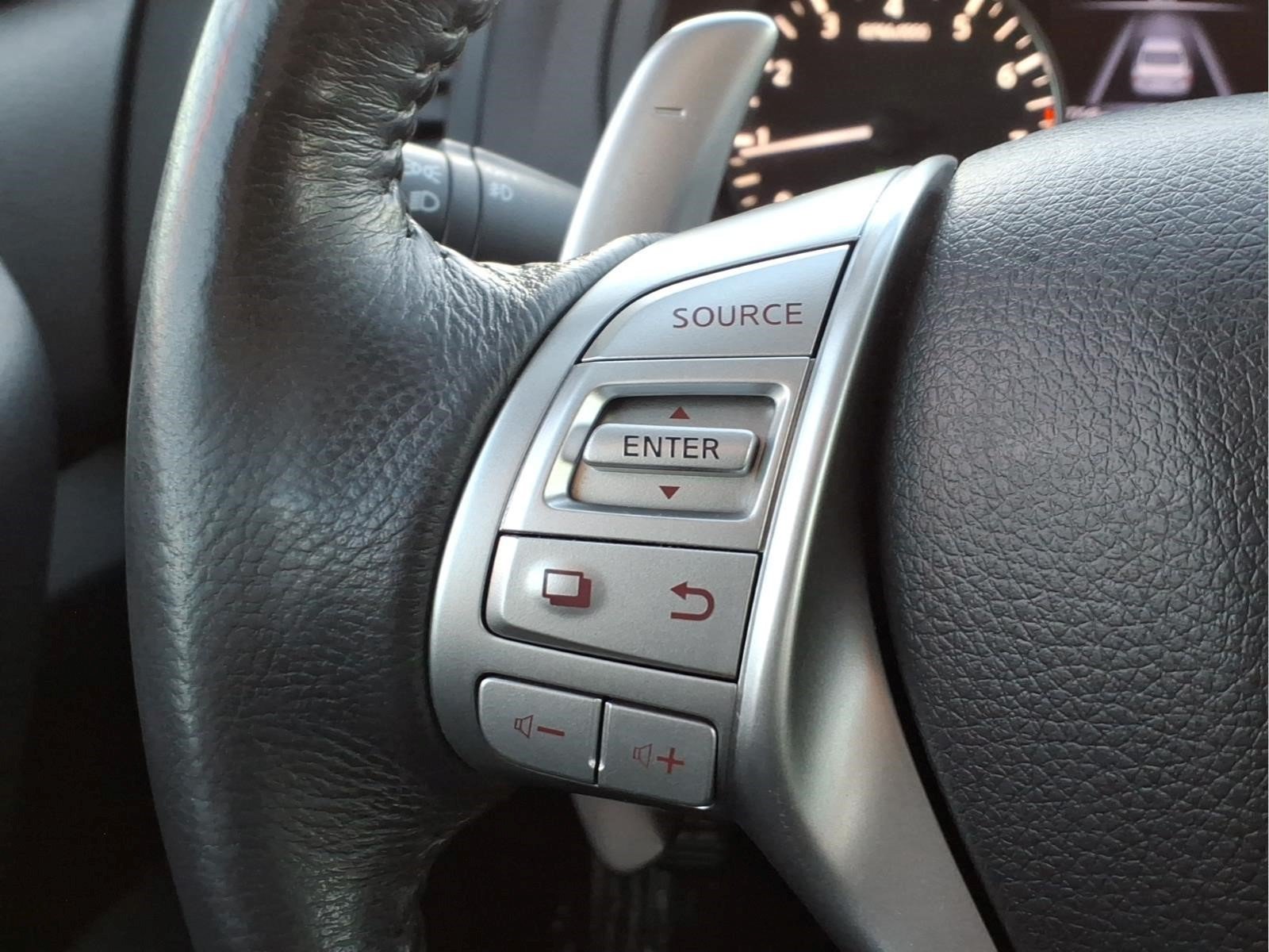 Used 2016 Nissan Altima 3.5 SL w/ 3.5 Technology Package FWD image 14