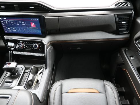 Used 2022 GMC Sierra 1500 AT4 w/ AT4 Premium Package image 41