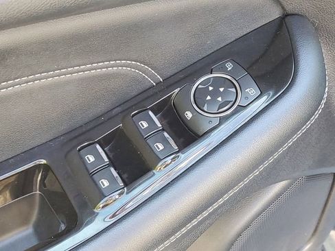Used 2019 Ford Edge Titanium w/ Equipment Group 301A AWD/4WD image 19