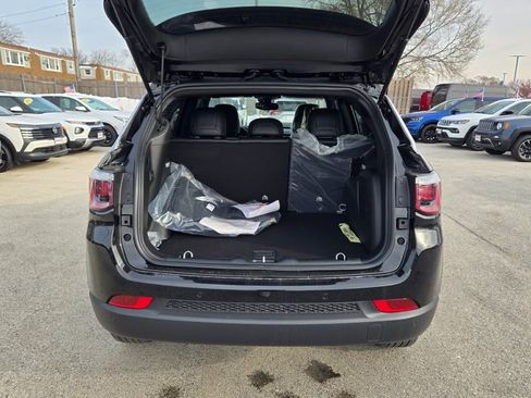 New 2026 Jeep Compass Limited w/ Sun, Sound & Navigation Group image 12