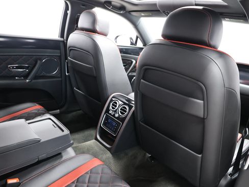 Used 2017 Bentley Flying Spur S W12 AWD/4WD image 81