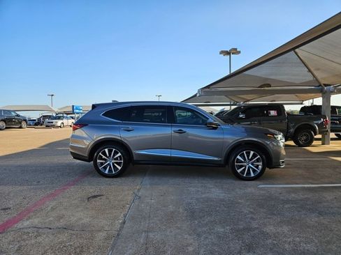 Used 2025 Acura MDX w/ Technology Package FWD image 4
