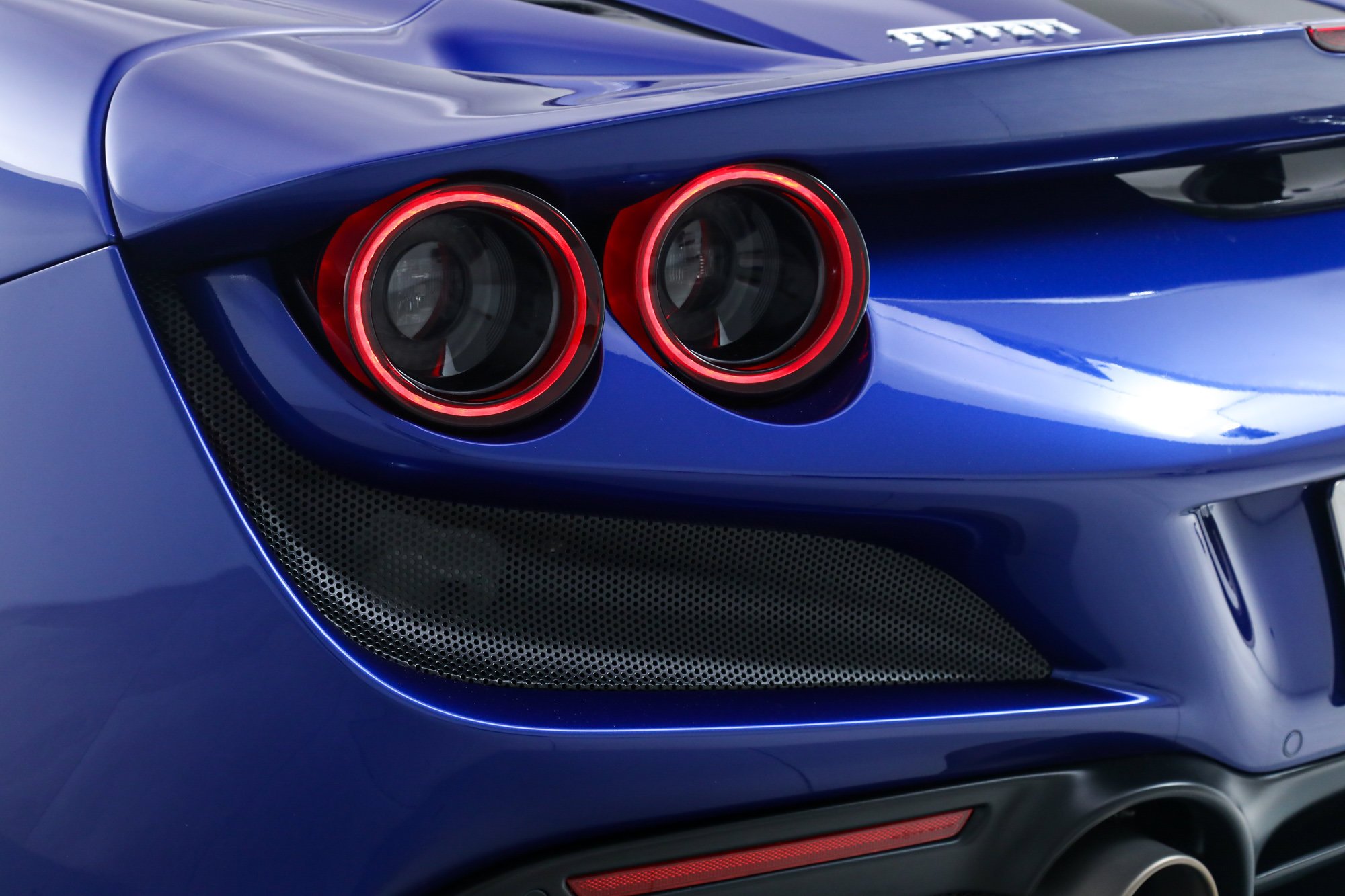 Certified 2022 Ferrari F8 Tributo RWD image 18