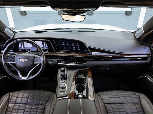 Used 2021 Cadillac Escalade Sport Platinum image 35