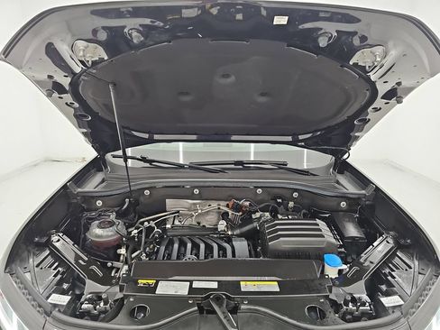 Used 2023 Volkswagen Atlas SEL R-Line AWD/4WD image 50