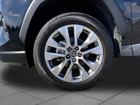 Used 2025 Toyota RAV4 XLE Premium FWD image 11