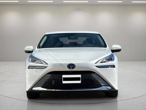 New 2026 Toyota Mirai RWD image 7