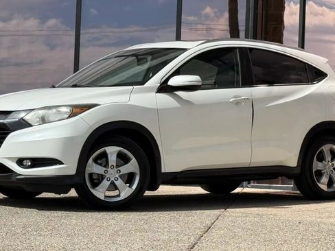 Used 2016 Honda HR-V EX-L image 3