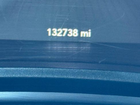 Used 2015 Dodge Challenger SXT RWD image 15
