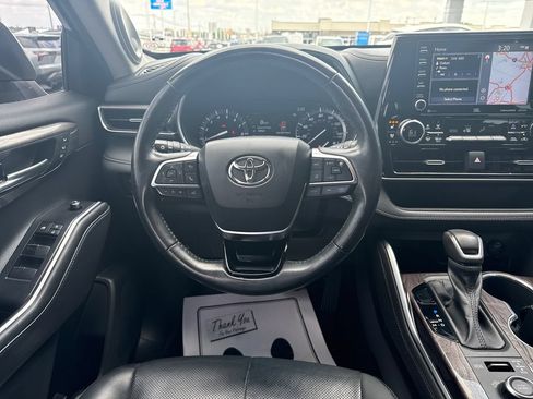 Used 2020 Toyota Highlander Limited AWD/4WD image 24